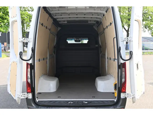 Mercedes-Benz Sprinter 516 CDI L2H2 2020 Diesel 9