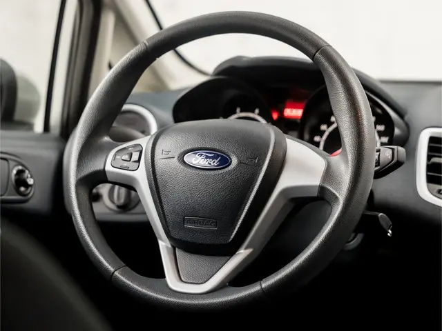 Ford Fiesta 1.4 Titanium 2012 Benzine 17