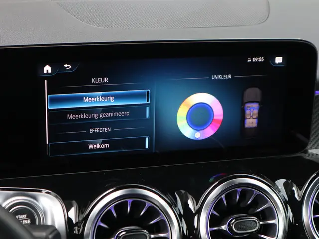 Mercedes-Benz GLB 200 2021 Benzine 29