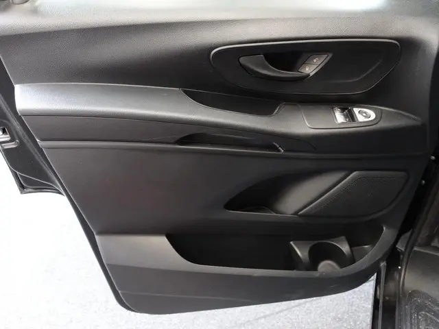 Mercedes-Benz Vito 114 CDI Lang 2024 Diesel 15