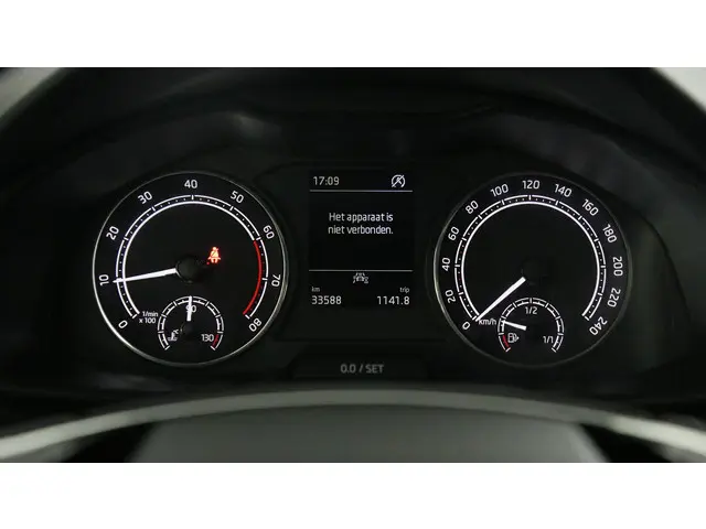 Škoda Scala 1.0 TSI 110pk Sport Business 2023 Benzine 24