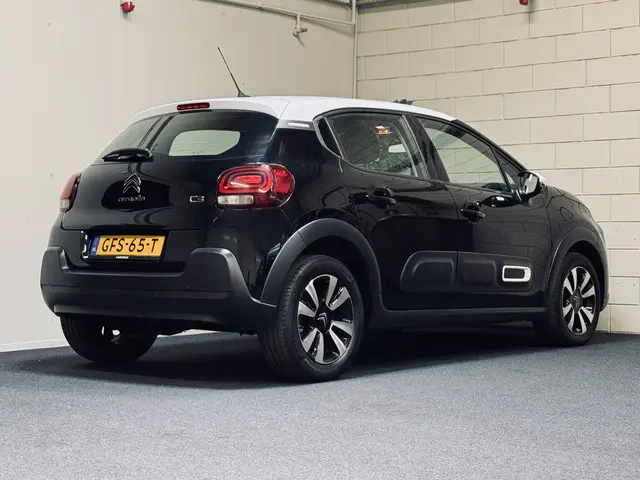 Citroën C3 1.2 PureTech 110PK Shine 2020 Benzine 2