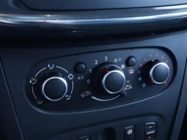 Dacia Logan MCV 0.9 TCe SL Royaal 2018 LPG/Gas 13