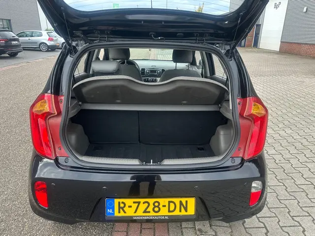Kia Picanto 1.0 CVVT 2012 Benzine 7