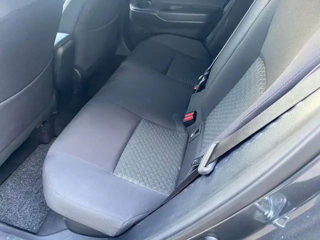 Toyota C-HR 2.0 Hybrid Dynamic 2024 Hybride Benzine 12