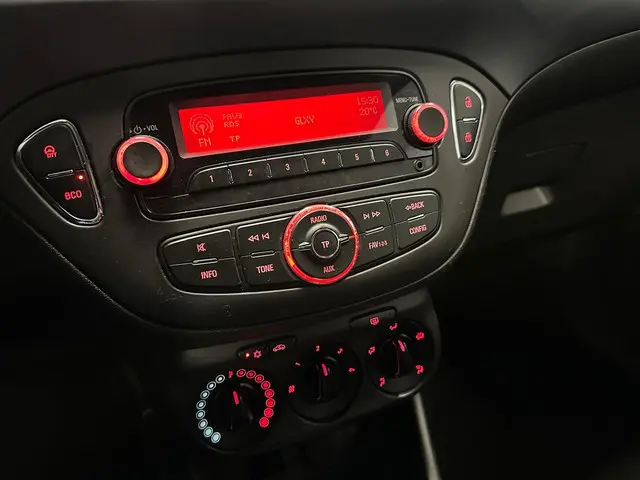 Opel Corsa 1.4 Edition AUTOMAAT 2015 Benzine 12