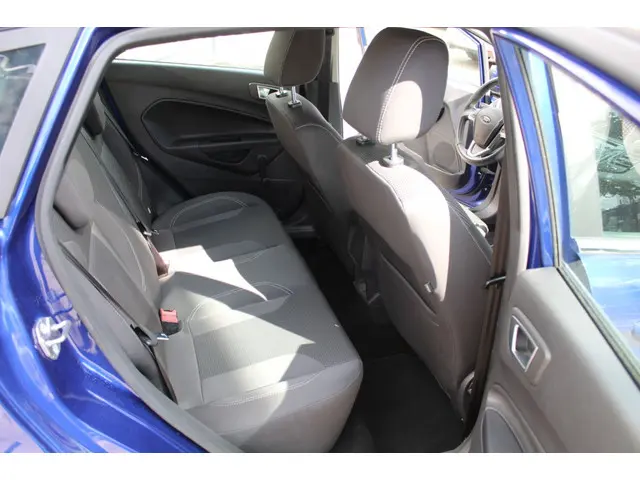 Ford Fiesta 1.0 EcoB. Titanium 2016 Benzine 19