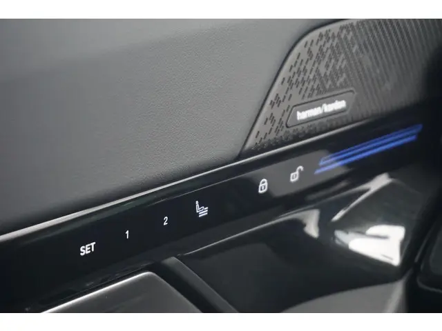 BMW 5 Serie Sedan 520i 2025 Benzine 24
