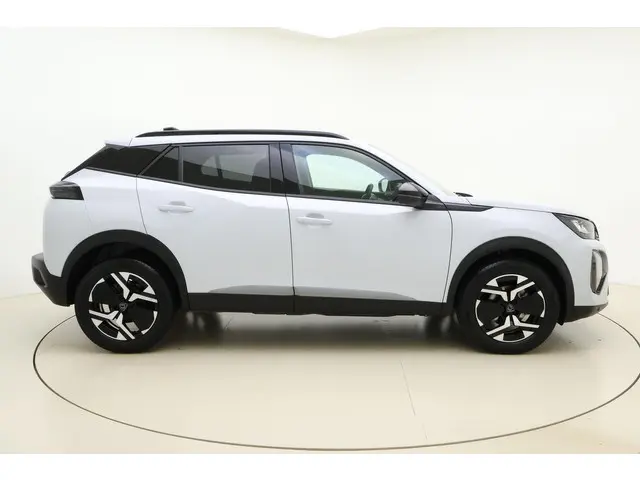 Peugeot 2008 1.2 PureTech 100 Allure 2024 Benzine 9