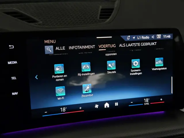 BMW X1 sDrive20i 2023 Hybride Benzine 23