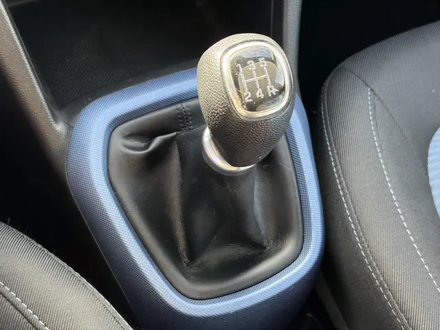 Hyundai i10 1.0i i-Motion Comfort 2017 Benzine 22