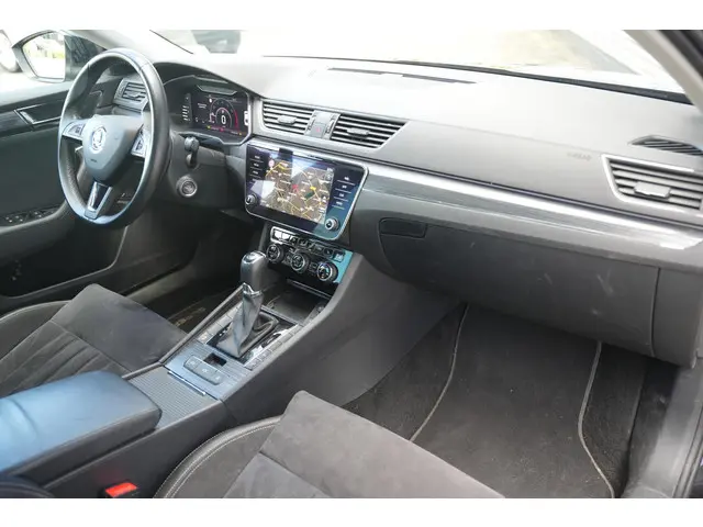 Škoda Superb 1.5 TSI ACT Business Edition 2020 Benzine 8