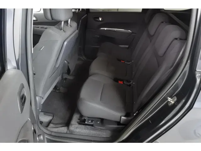 Peugeot 5008 1.6 VTi Access 2013 Benzine 28