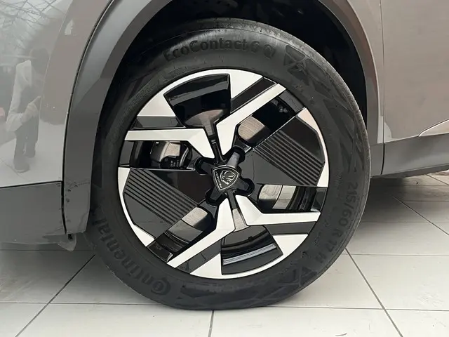 Peugeot e-2008 EV GT 54 kWh Automaat 2024 Elektrisch 4