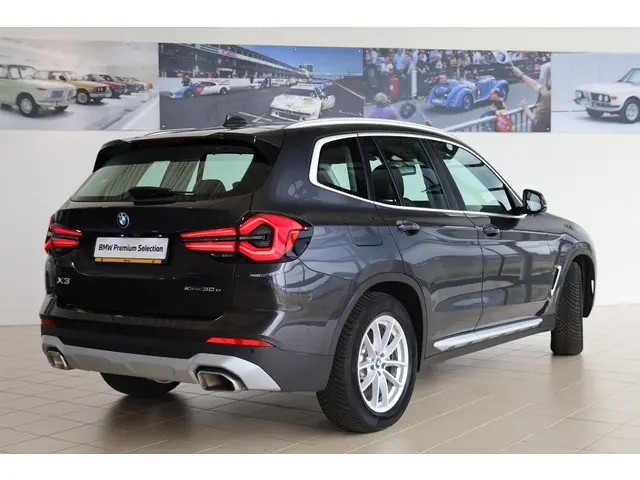 BMW X3 xDrive30e 2023 Hybride Benzine 2
