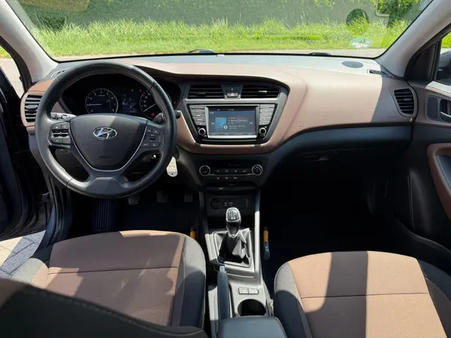 Hyundai i20 1.0 T-GDI Comfort RIJKLAARPRIJS! 2018 Benzine 10