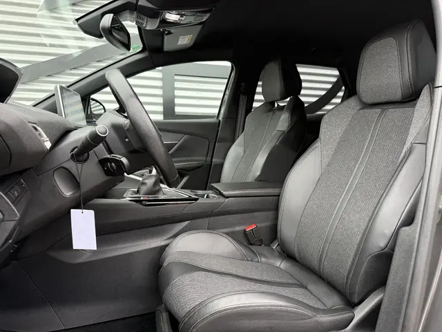 Peugeot 3008 1.2 PureTech GT Line 2017 Benzine 9