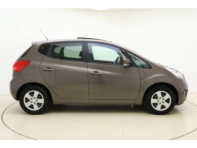 Kia Venga 1.4 CVVT 90pk Vibe 2015 Benzine 9