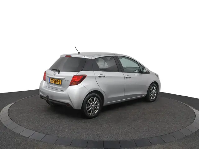 Toyota Yaris 1.3 VVT-i Dynamic 2017 Benzine 2