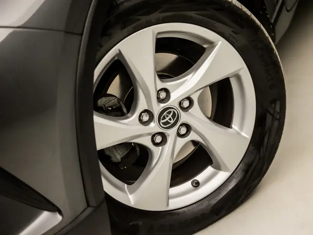 Toyota C-HR 1.2 Design 2018 Benzine 27