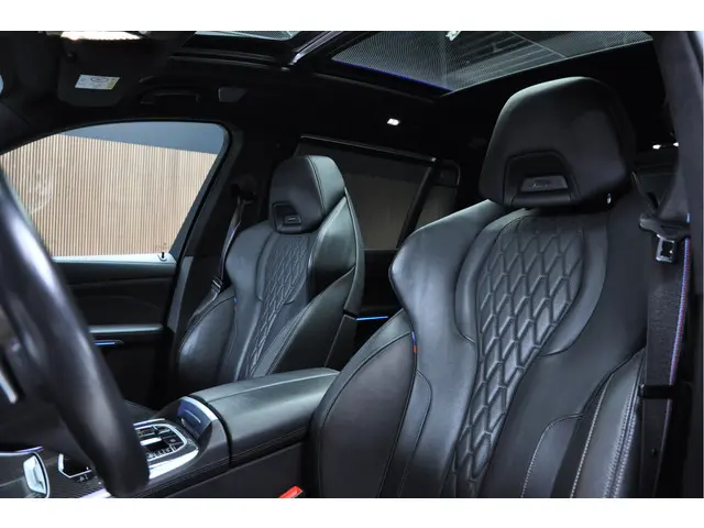 BMW X7 M60i xDrive 2022 Hybride Benzine 11
