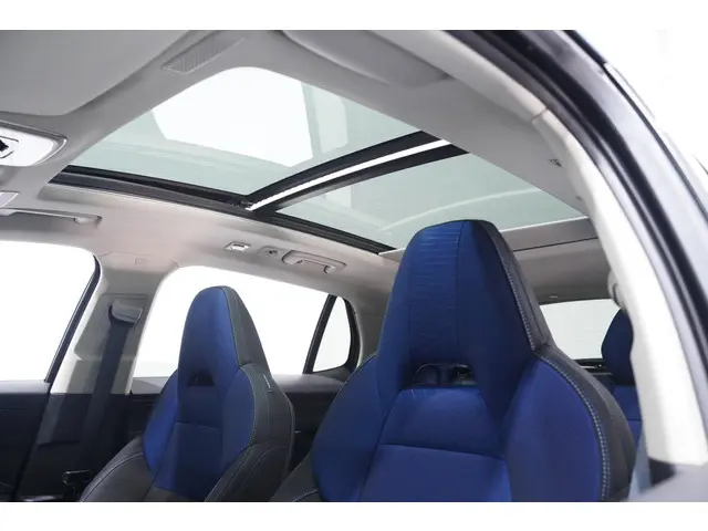 Lynk & Co 01 1.5 2023 Hybride Benzine 39