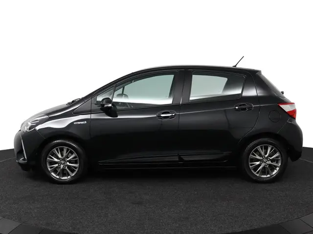 Toyota Yaris 1.5 Hybrid Design 2018 Hybride Benzine 3