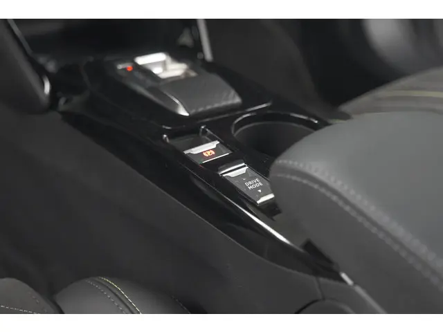 Peugeot 2008 PureTech 130 EAT8 GT 2024 Benzine 45