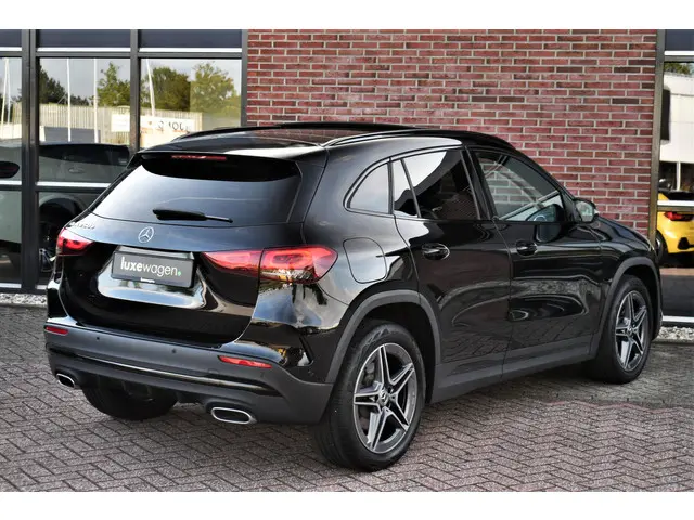 Mercedes-Benz GLA 250 e AMG 2021 Hybride Benzine 53