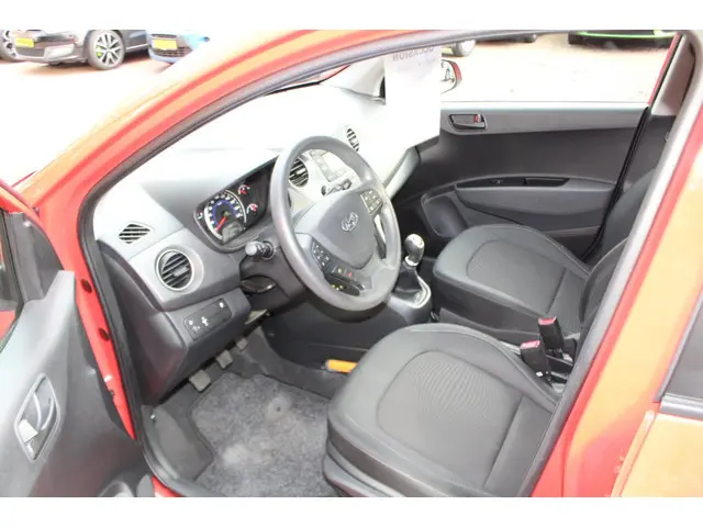 Hyundai i10 1.0i Comfort 2019 Benzine 8