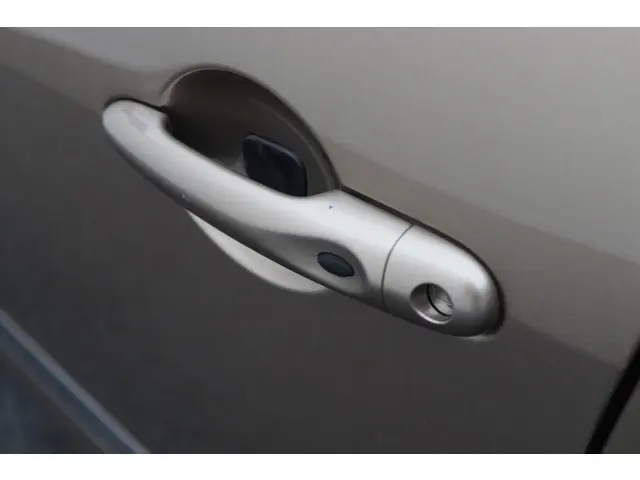 Renault Scénic 1.2 TCe Bose 2015 Benzine 29