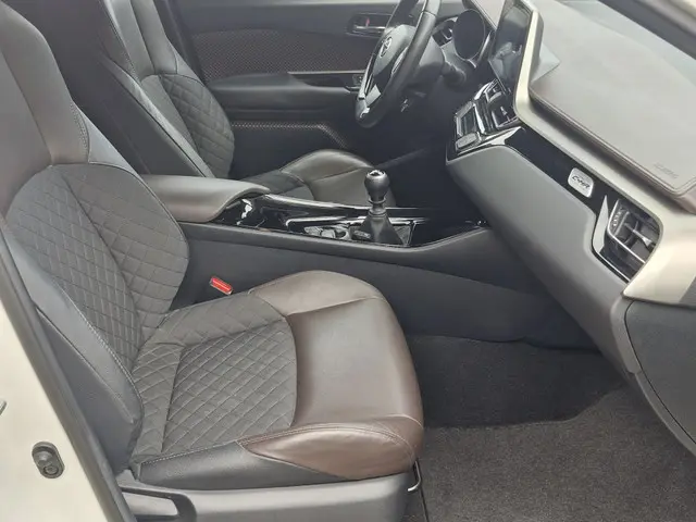 Toyota C-HR veel opties limited edition 2016 Benzine 11