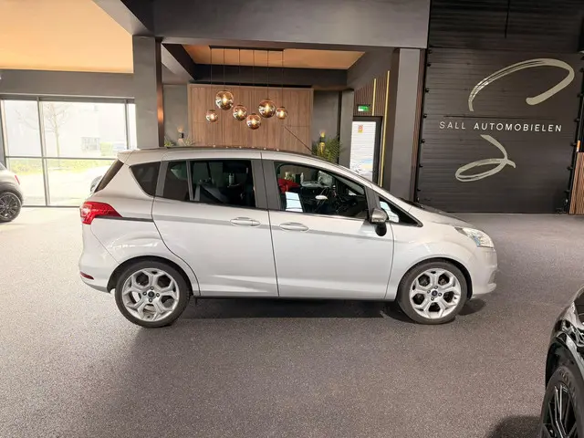 Ford B-MAX 3