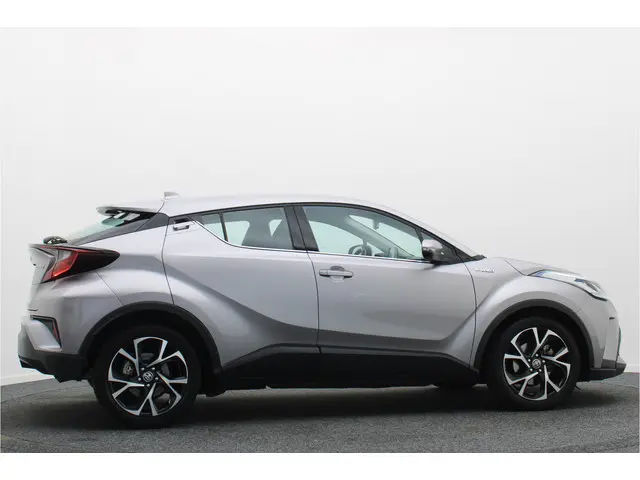 Toyota C-HR 1.8 Hybrid Dynamic 2020 Hybride Benzine 8