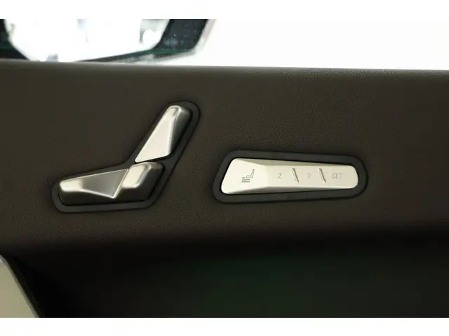 BMW iX xDrive50 Sport SKY 112 kWh 2023 Elektrisch 24