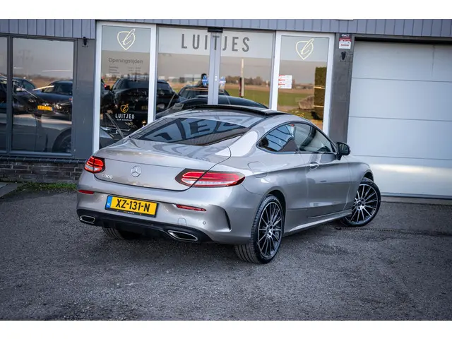 Mercedes-Benz C-Klasse Coupé 300 AMG 2019 Benzine 20