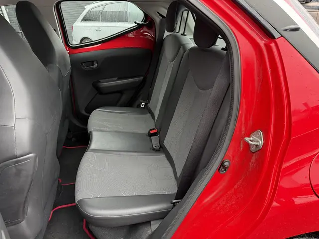 Toyota Aygo 1.0 VVT-i x-wave 2015 Benzine 22