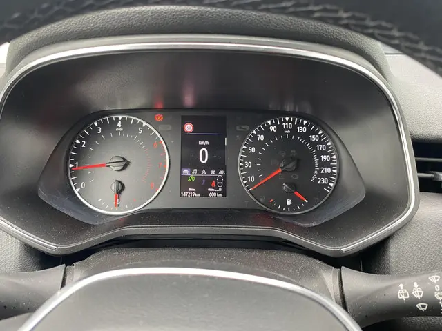 Renault Clio 1.0 TCe Zen 2020 Benzine 16