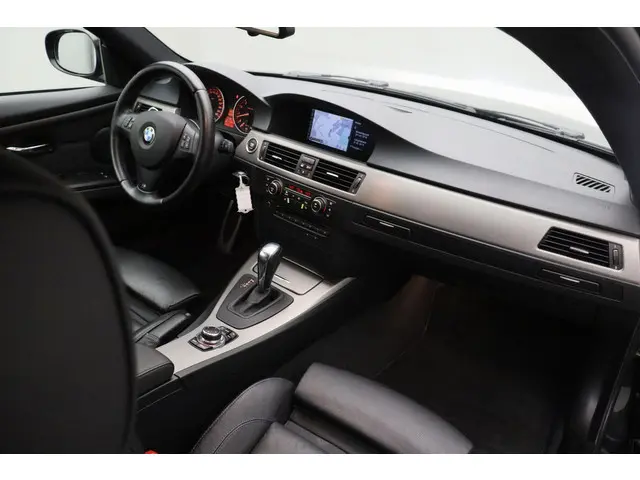 BMW 3 Serie Coupé 325i Business Line Sport 2012 Benzine 8