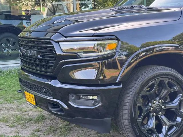RAM 1500 5.7 Limited Night NL-AUTO 2023 LPG/Gas 4