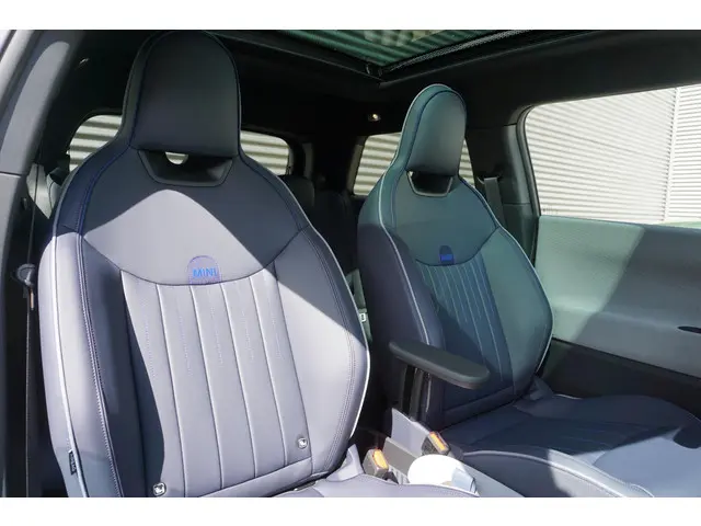 MINI 3-Deurs Cooper E 2025 Elektrisch 3