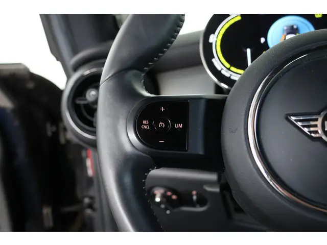 MINI Electric Mini MINI Yours 33 kWh 2022 Elektrisch 20