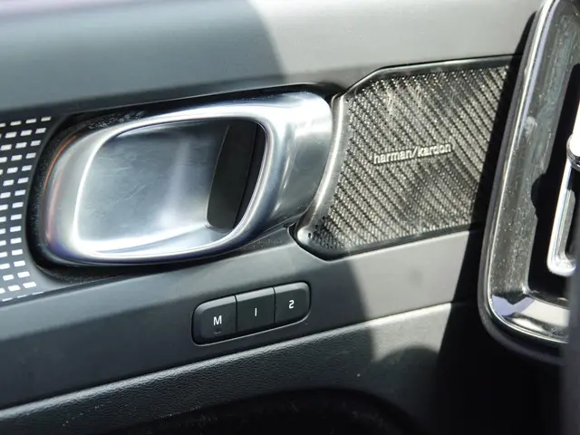 Volvo XC40 Recharge P8 AWD R-Design 2020 Elektrisch 34