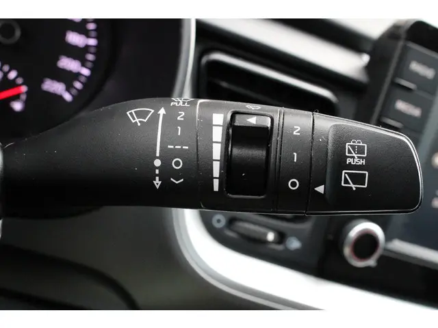 Kia Stonic 1.0 T-GDi DynamicLine 2020 Benzine 18