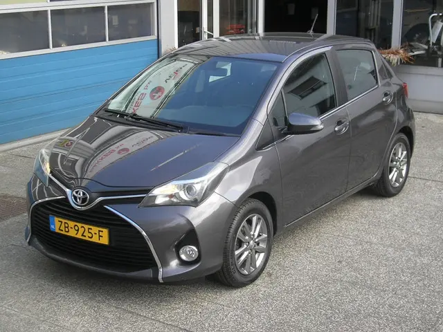 Toyota Yaris 2