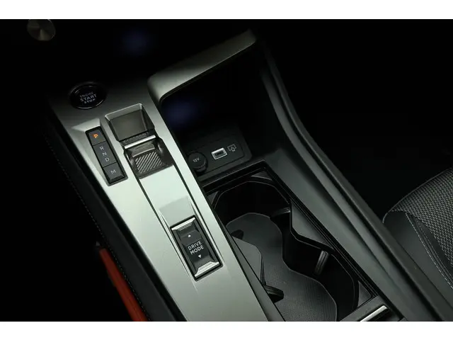 Peugeot 308 SW 1.2 PureTech Allure 2024 Benzine 21