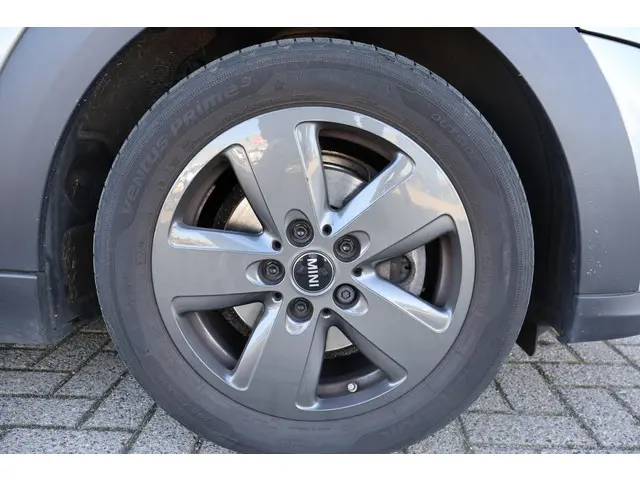 MINI Cooper Mini 1.5 Camden Edition 2023 Benzine 26