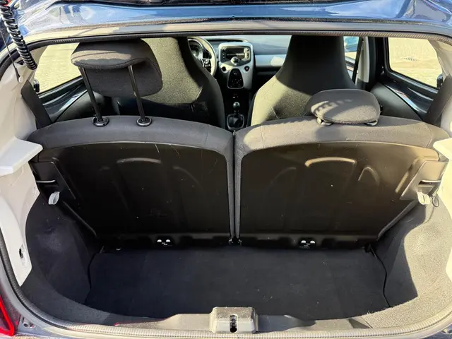 Peugeot 108 1.0 e-VTi Active lage km-stand!!! 2016 Benzine 10