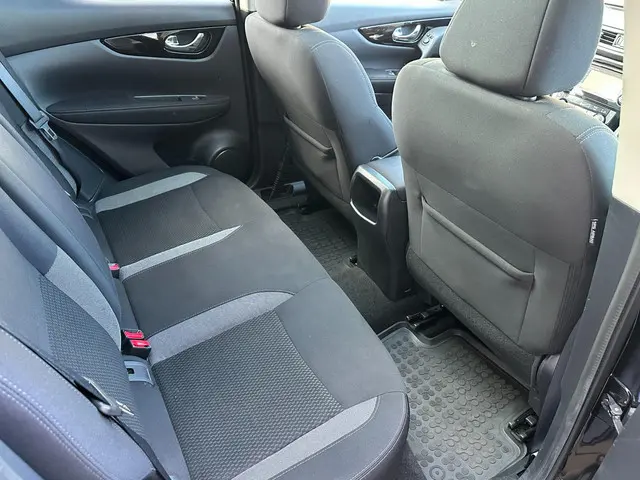 Nissan QASHQAI 1.2 N-Connecta l PANO 2017 Benzine 24