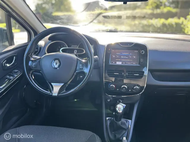 Renault Clio Estate 1.5 dCi ECO Expression 2014 Diesel 9